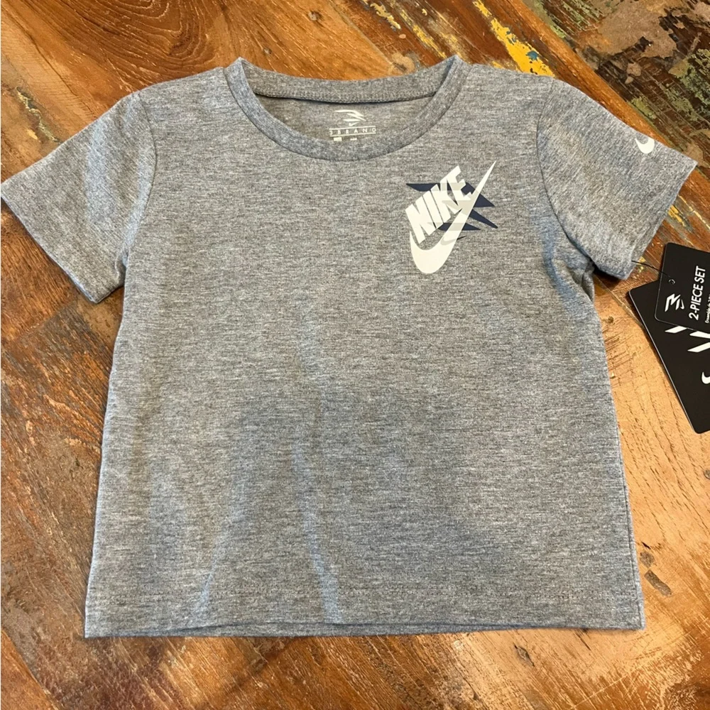 NWT Nike Boys 2 Piece Shorts Set - Picture 2 of 7